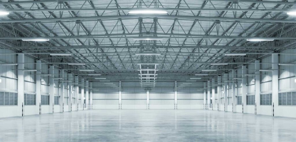 ¿Interesa comprar una nave industrial de segunda mano o nueva?