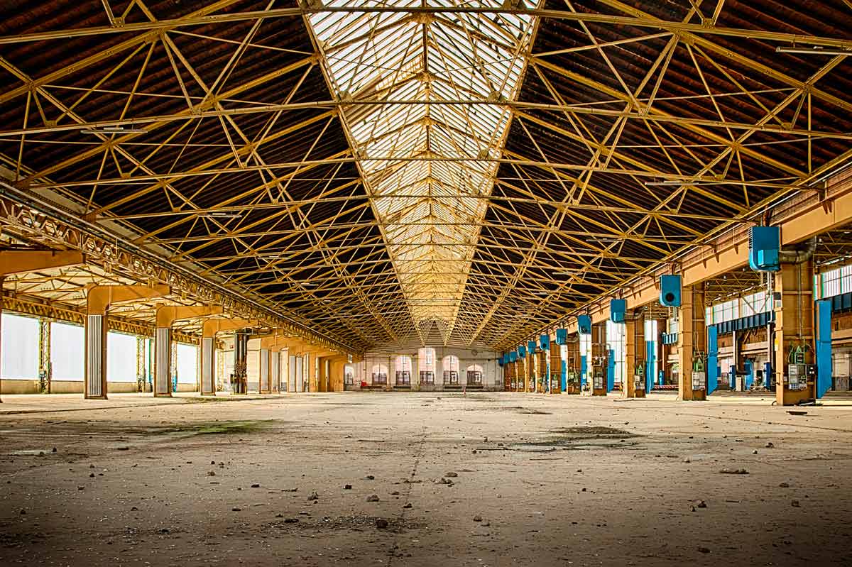 Grandes construcciones industriales abandonadas
