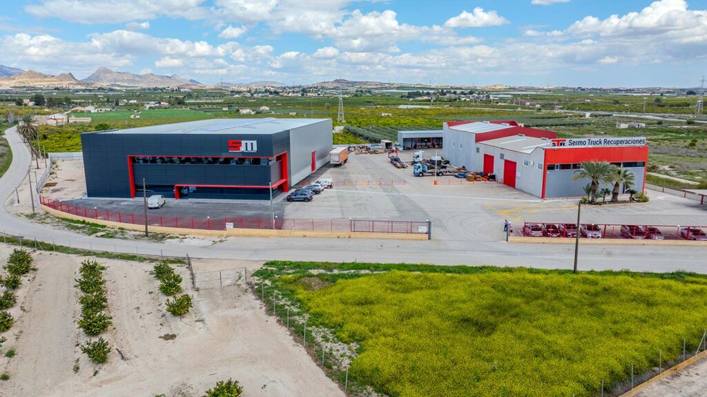 Aprovechamiento del espacio en naves industriales con parcelas limitadas