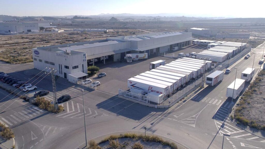 Diseño de accesos para vehículos pesados en naves industriales